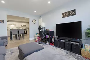 239 Glasgow St, Fall River, MA 02721 - Photo 8