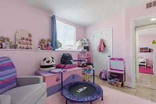 239 Glasgow St, Fall River, MA 02721 - Photo 16
