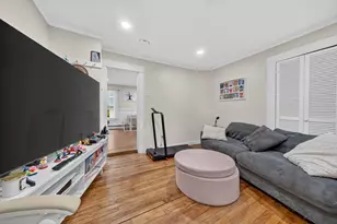 16 Svenson Ave, Worcester, MA 01607 - Photo 10