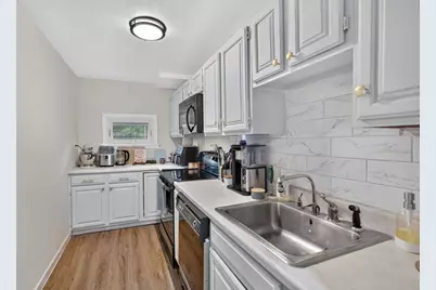 16 Svenson Ave #1, Worcester, MA 01607 - Photo 8