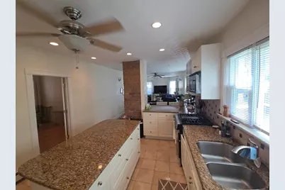 146 Hillside Road #1, Watertown, MA 02472 - Photo 4