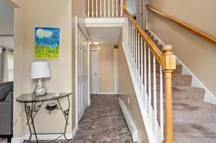 64 Jordans Way, Leominster, MA 01453 - Photo 2