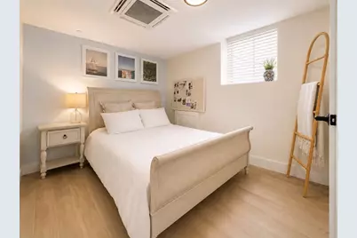 8 Viking St, Boston, MA 02127 - Photo 8