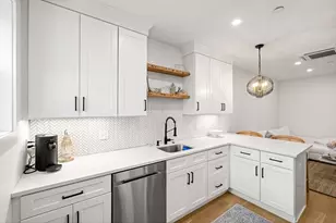 8 Viking St, Boston, MA 02127 - Photo 12