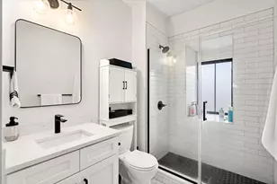 8 Viking St, Boston, MA 02127 - Photo 14