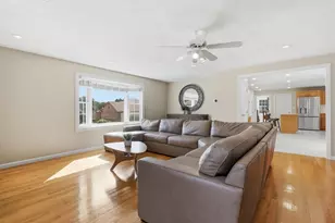 44 Raffaele Dr, Waltham, MA 02452 - Photo 8