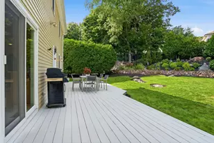 44 Raffaele Dr, Waltham, MA 02452 - Photo 26