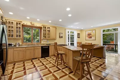 51 Florence St #51, Newton, MA 02467 - Photo 4