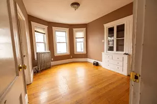 79 Illinois Ave, Somerville, MA 02145 - Photo 14