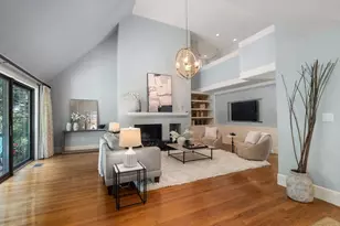 279 Nahanton St, Newton, MA 02459 - Photo 10