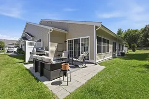89 Rogerson Crossing, Uxbridge, MA 01569 - Photo 36