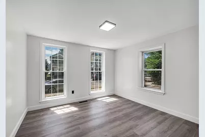 68 Ashley St, Springfield, MA 01105 - Photo 6