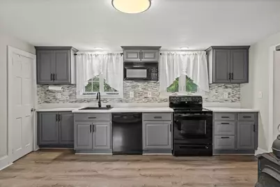 352 Plymouth St, Abington, MA 02351 - Photo 12