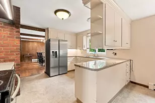 261 Bay Rd, Hadley, MA 01035 - Photo 12