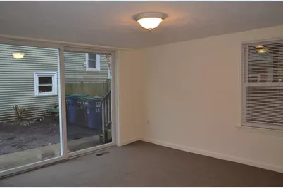 7 Harris St #1R, Salem, MA 01970 - Photo 6