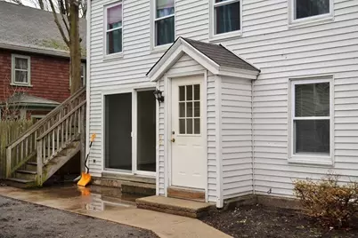 7 Harris St #1R, Salem, MA 01970 - Photo 2