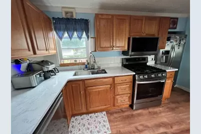 116 Quebec Street, Lowell, MA 01852 - Photo 12