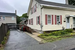 116 Quebec St, Lowell, MA 01852 - Photo 2