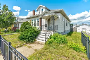 334 Sea St, Quincy, MA 02169 - Photo 2