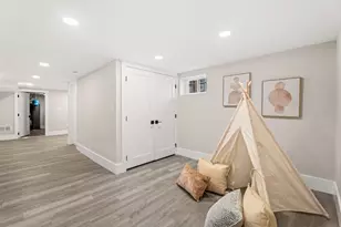 31-33 Pondview Rd, Arlington, MA 02474 - Photo 26