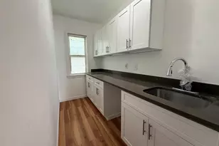 52 Crystal St, Worcester, MA 01603 - Photo 1