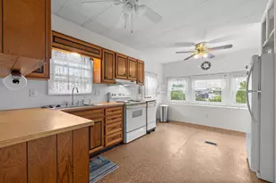 33 Hilltop Rd, Plainville, MA 02762 - Photo 10