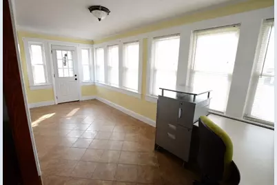 21 Avalon St, Stoughton, MA 02072 - Photo 8