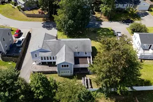 32 Lantern Ln, Burlington, MA 01803 - Photo 4