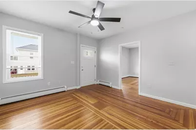 941 Lakeview Ave, Lowell, MA 01850 - Photo 12