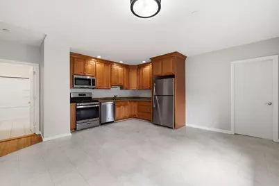 941 Lakeview Ave, Lowell, MA 01850 - Photo 10