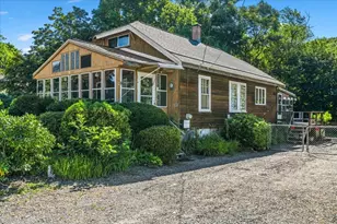1055 S Franklin St, Holbrook, MA 02343 - Photo 2