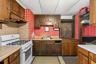 1055 S Franklin St, Holbrook, MA 02343 - Photo 16