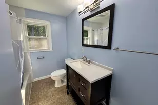 56 Valley View Rd, Leominster, MA 01453 - Photo 8