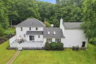 359 S E Main St, Douglas, MA 01516 - Photo 40