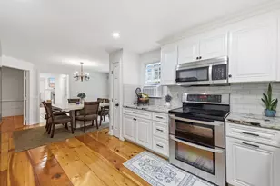 359 S E Main St, Douglas, MA 01516 - Photo 8