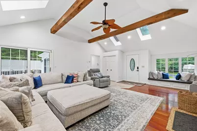 359 SE Main St, Douglas, MA 01516 - Photo 4
