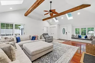 359 S E Main St, Douglas, MA 01516 - Photo 4
