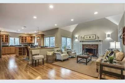 48 Homsy Lane, Needham, MA 02494 - Photo 4