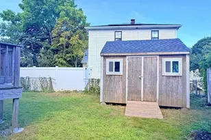 52 Oakland Ave, Quincy, MA 02170 - Photo 18
