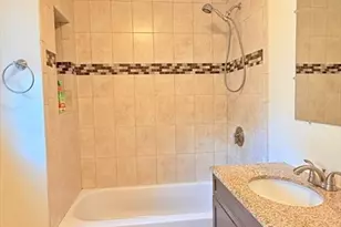 52 Oakland Ave, Quincy, MA 02170 - Photo 14