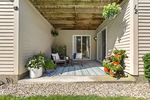 4 Duck Pond Rd, Beverly, MA 01915 - Photo 22