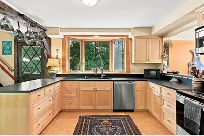 6 Brittany Lane, Easthampton, MA 01027 - Photo 10