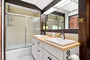 6 Brittany Ln, Easthampton, MA 01027 - Photo 30