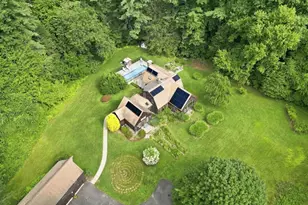 6 Brittany Ln, Easthampton, MA 01027 - Photo 38