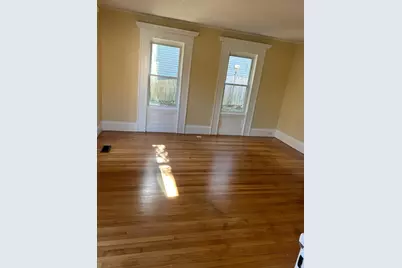 4 Crown St #1, Worcester, MA 01609 - Photo 6