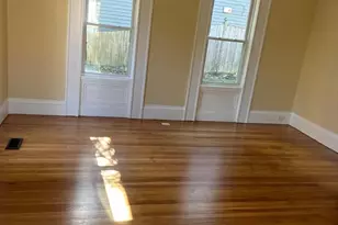 4 Crown St, Worcester, MA 01609 - Photo 6