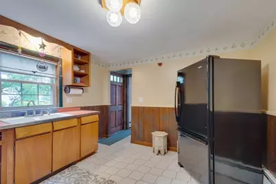 27 Elm Street Rear, Bellingham, MA 02019 - Photo 6