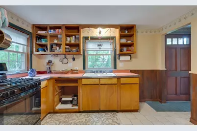 27 Elm Street Rear, Bellingham, MA 02019 - Photo 4