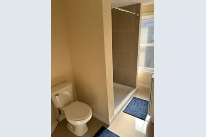 4 Crown St #2, Worcester, MA 01609 - Photo 4