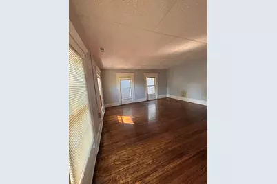 4 Crown St #2, Worcester, MA 01609 - Photo 6